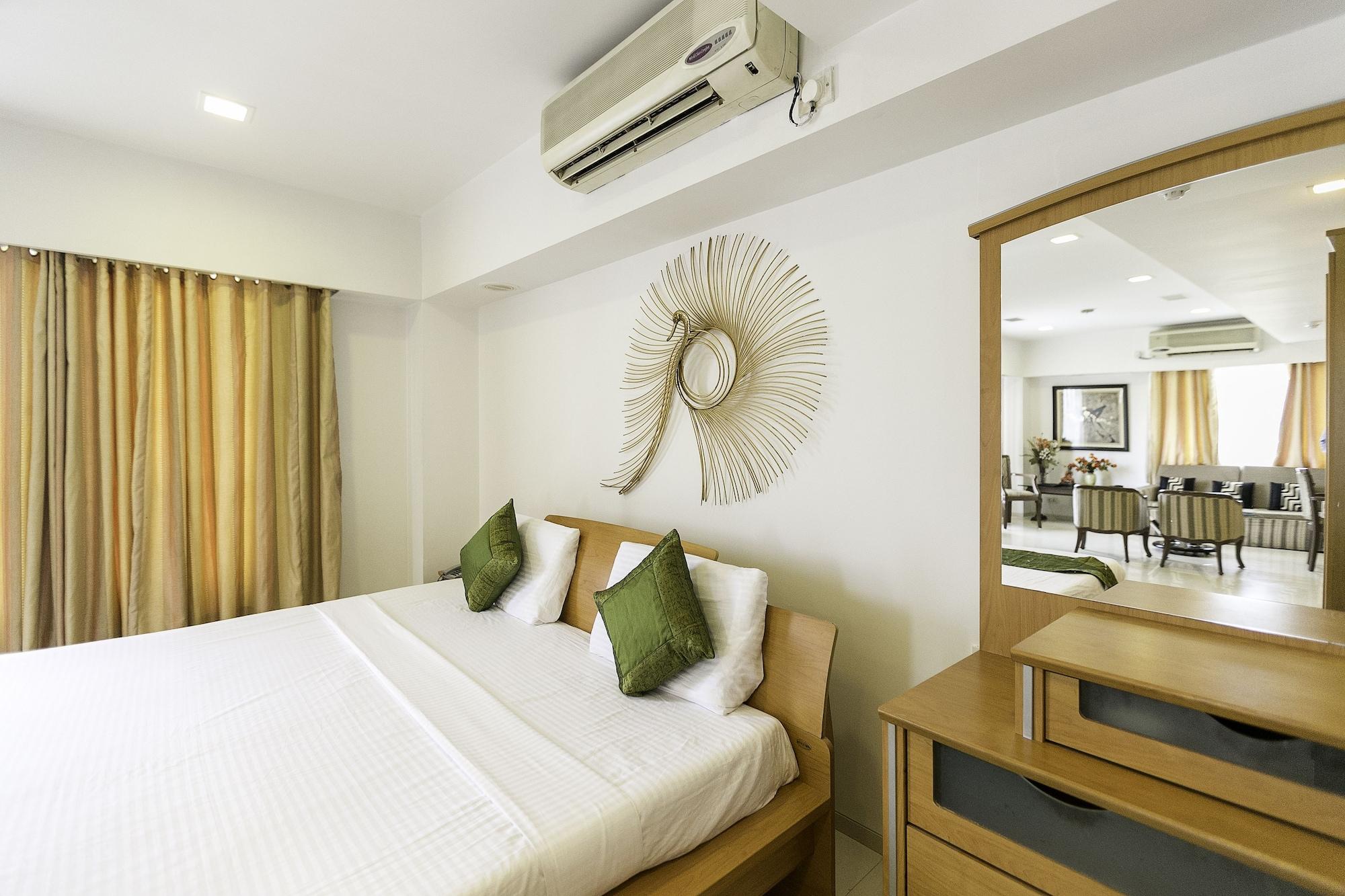 Treebo Trend New Castle Hotel Mumbai  Buitenkant foto