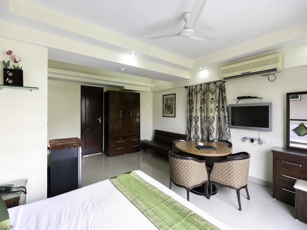 Treebo Trend New Castle Hotel Mumbai  Buitenkant foto
