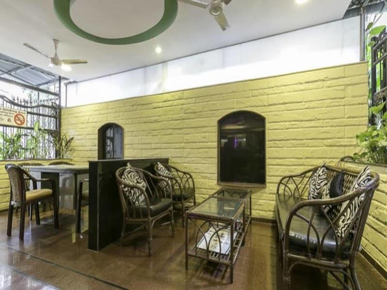 Treebo Trend New Castle Hotel Mumbai  Buitenkant foto